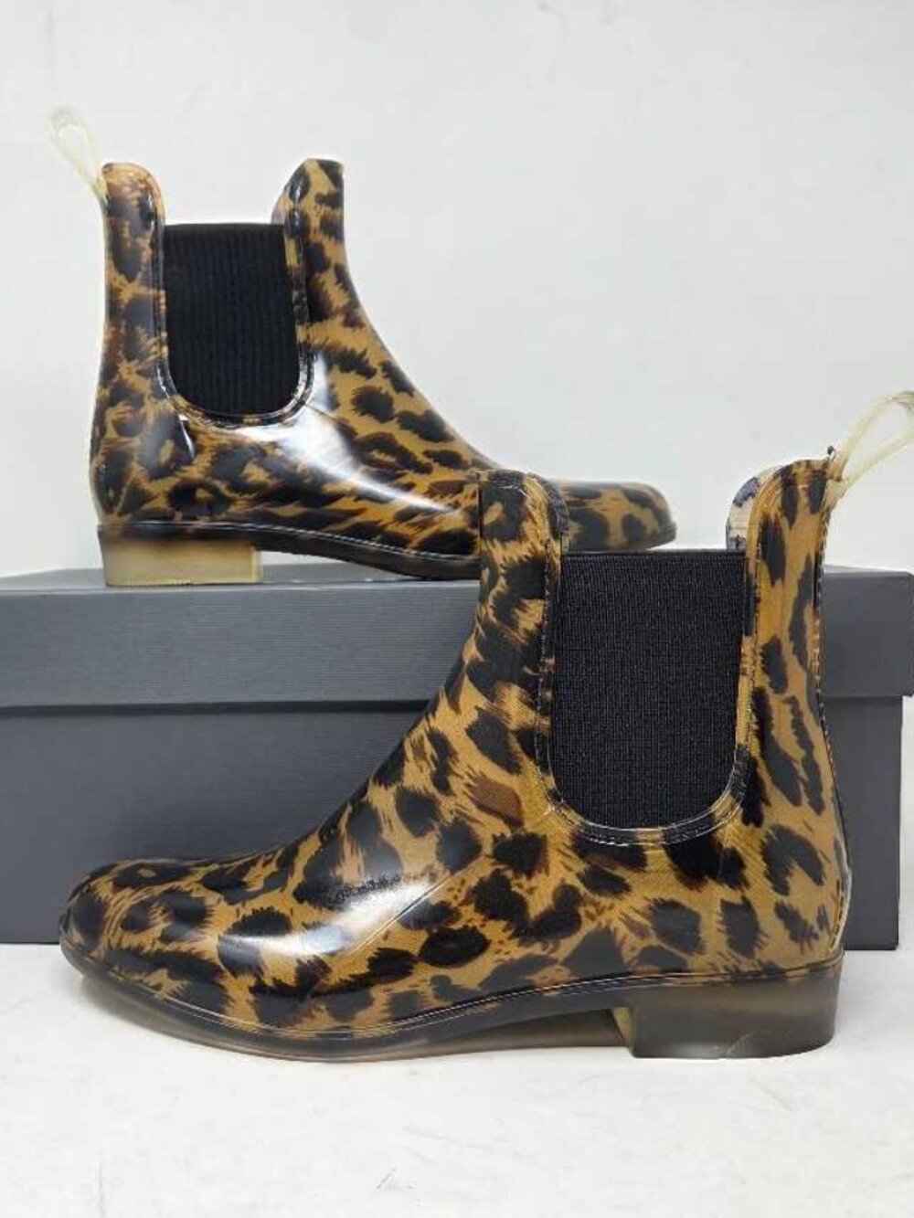 New 6 J.Crew leopard print Chelsea rubber rain boots wellies